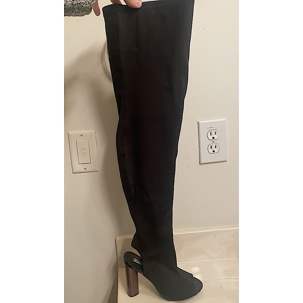 Over the Knee Boots 🔥